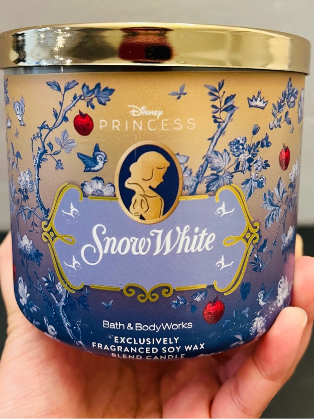NEW Bath & Body Works Snow White 3 Wick Candle 14.5oz Apple Floral